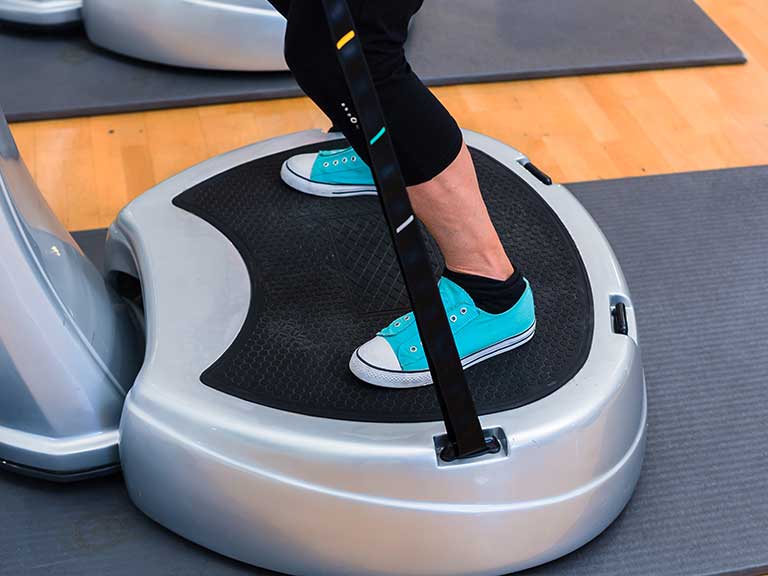 Patient recieving Vibration Therapy at Advanced Health & Wellness Center in Wadsworth for neuropathuy relief
